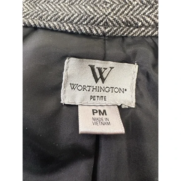 Worthington Petite Med Pleated Cropped herringbone Button jacket. Well tailored. - Picture 14 of 14